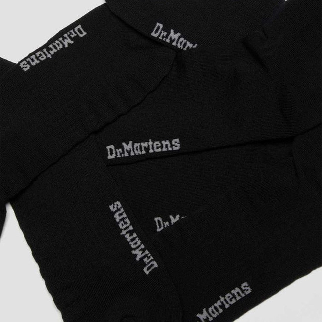 Dr Martens Doc Double Doc Sock Unisex Black, shown in a family-friendly display, features cushioned soles and logo at the cuff. ksnz, 190665563122, 190665563115