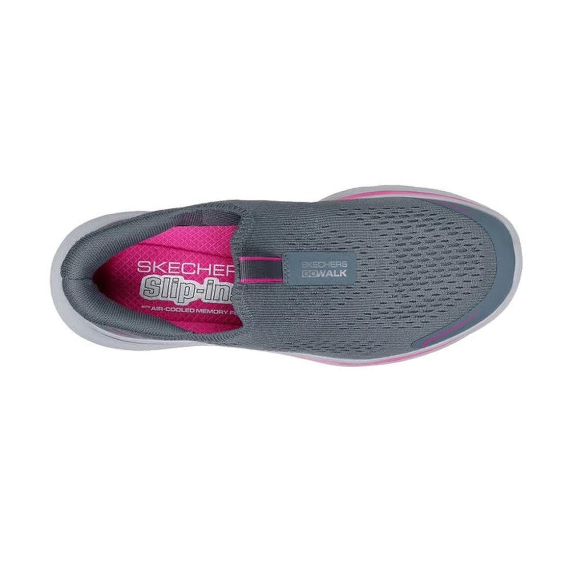 Top down view of skechers Go walk 7 Safari Slip In casual walking shoe.,
197976885516,
197976885523,
197976885547,
197976885530,
197976885554,
197976885578,, 44963, 44964, 197976885516, 197976885523, 197976885547, 197976885530, 197976885554, 44970, 197976