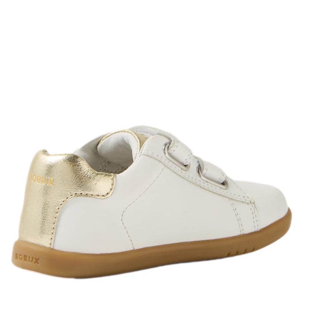 The Bobux IW Iwalk Maverick Leather Sneaker in White Gold is a kids’ leather sneaker with a tan rubber sole, gold metallic heel detail, gold eyelets, and BOBUX embossed in gold on the heel and sole., 9420074836533, 9420074836540, 9420074836557, 9420074836