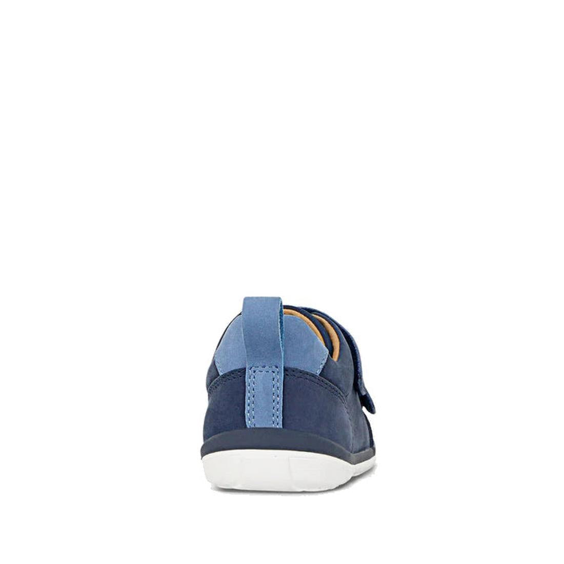 The Clarks Toddlers Melvin Leather Sneaker in navy features a light blue heel tab, padded collar, white sole, and a suede-leather mix upper. Shown from the back against a white background in D narrow width., 36283, 9336078978462, 9336078978486, 9336078978