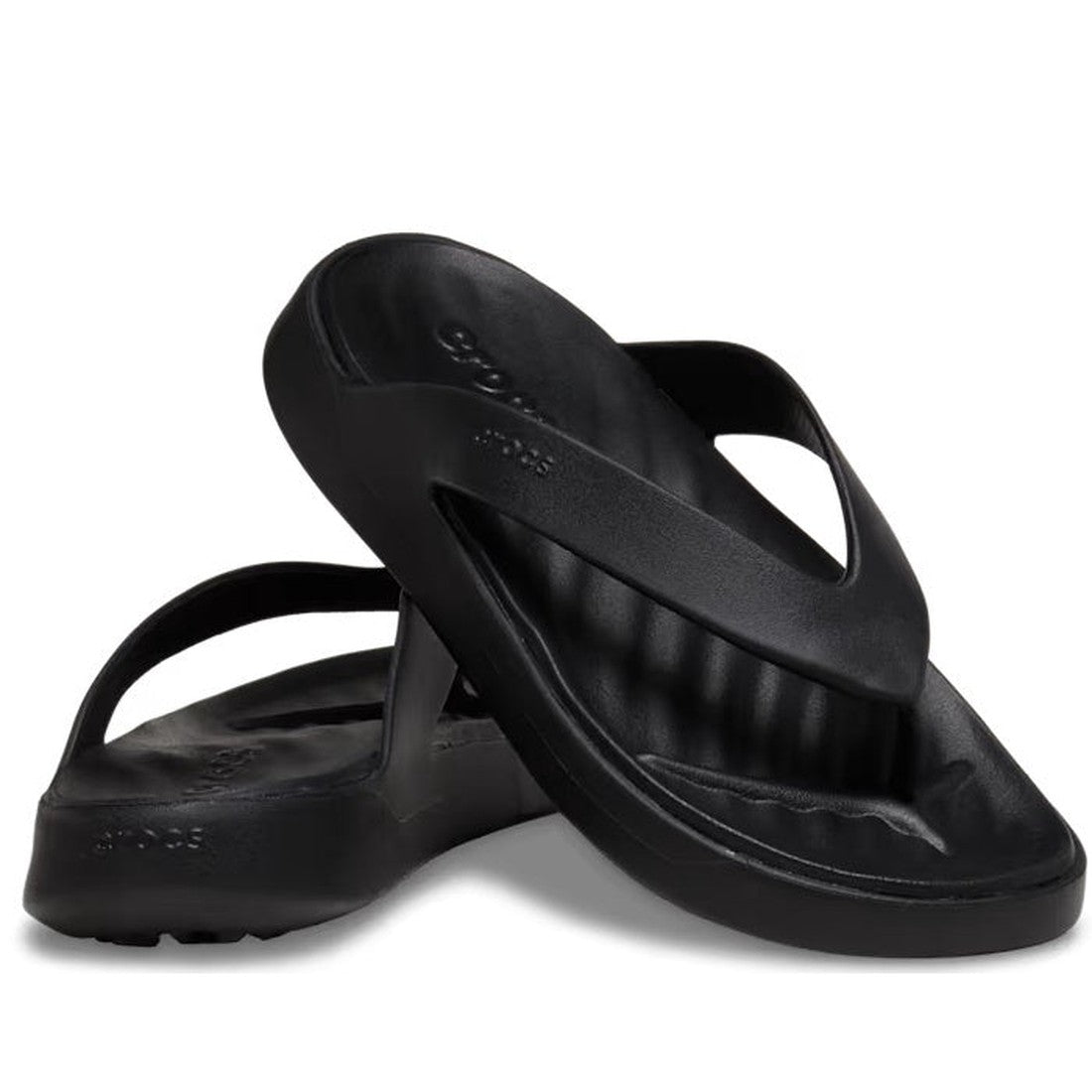 Crocs Women's Getaway Strappy Flip Flop Sandal in black, with comfy cushioned soles and easy slip-on straps, perfect for busy families.  ksnz