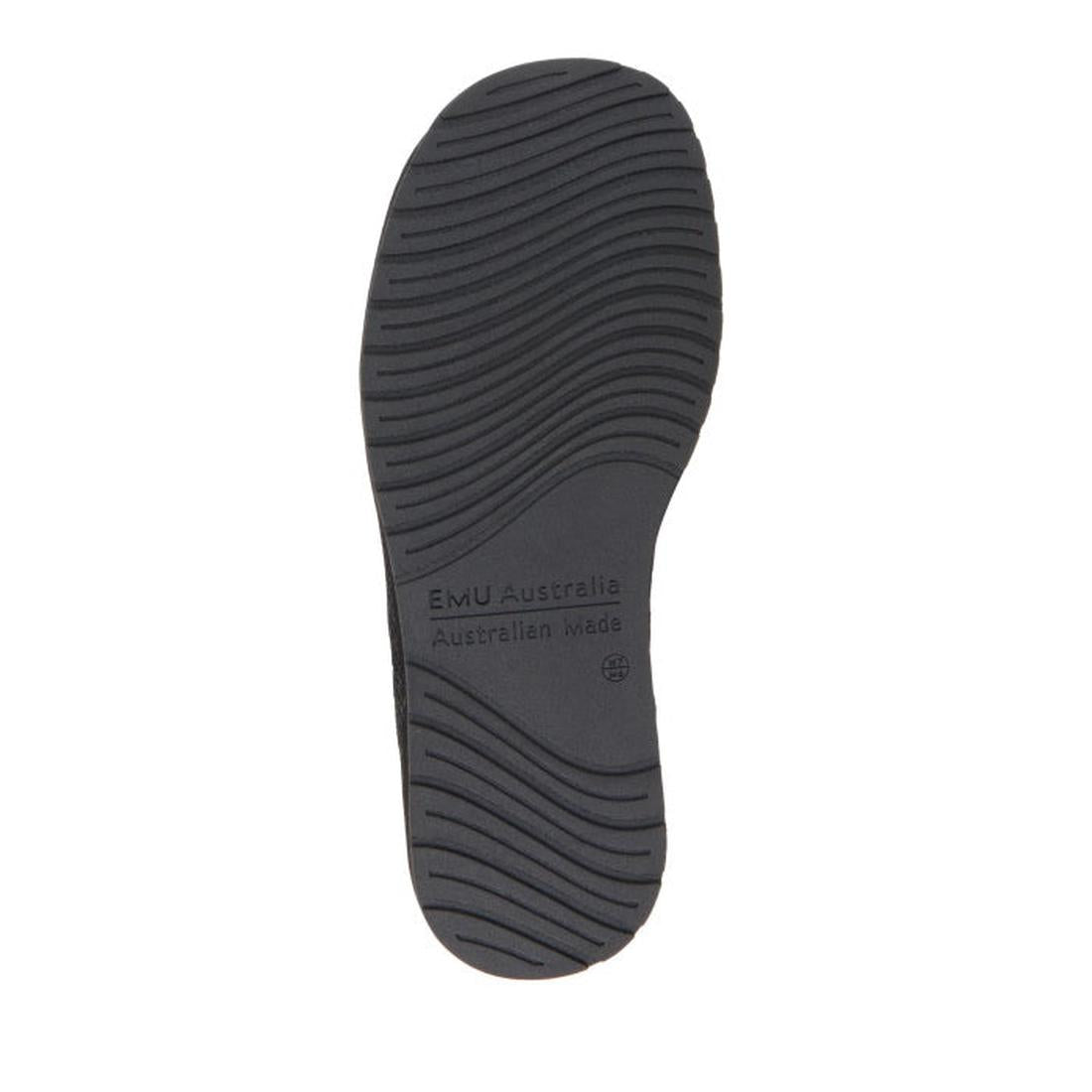 EMU NZ Ashford Slipper Slip On Sheepskin Unisex Black shows its cozy sole with wavy grip and central EMU Australia branding.  ksnz