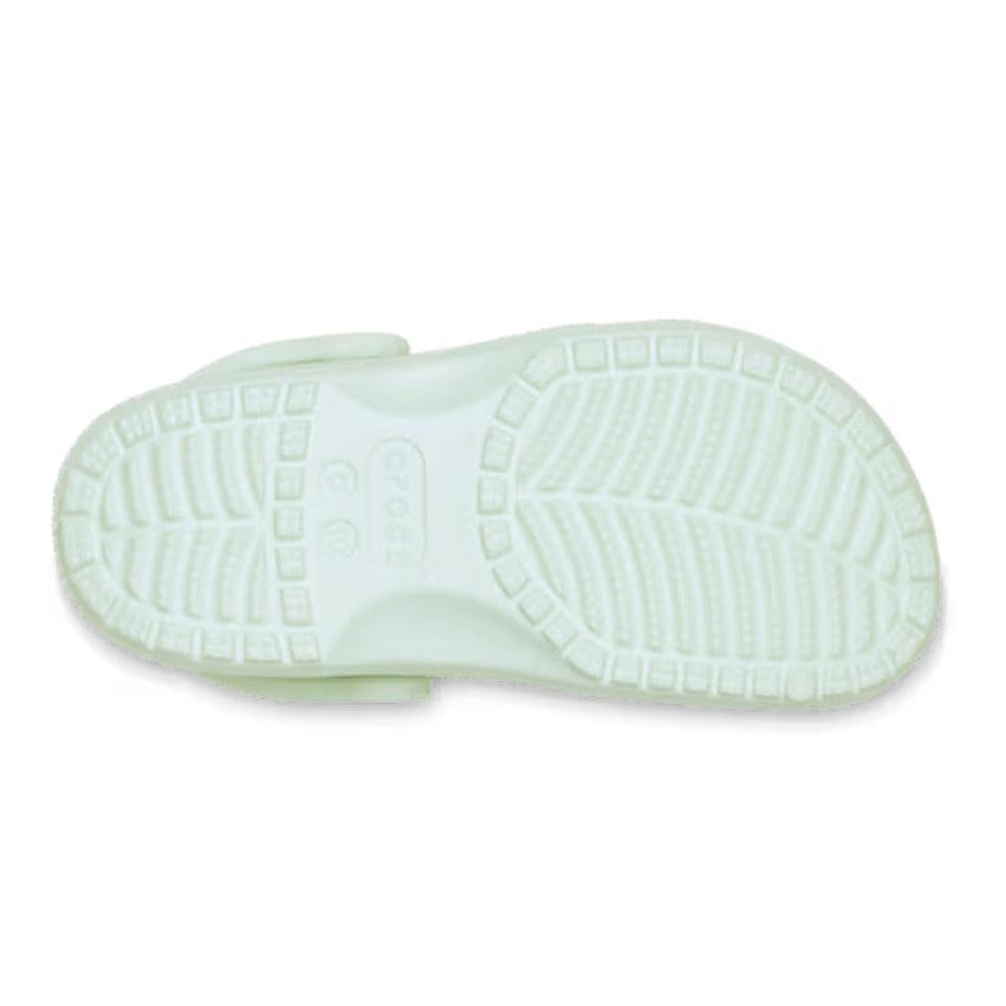 Light green toddlers class croc clogs with textured sole on a white background.,
198445206931,
198445206948,
198445206955,
198445206962,
198445206900,, 46491, 198445206931, 198445206948, 198445206955, 198445206962, 198445206900
