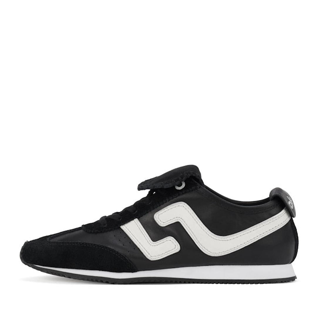 Rollie Womens Shift Black/Bone Sneaker blends black and white with comfy cushioned sole and easy black laces, perfect for active moms.  ksnz, 9339554369945, 9339554362427, 9339554100234, 9339554006246, 9339554000138