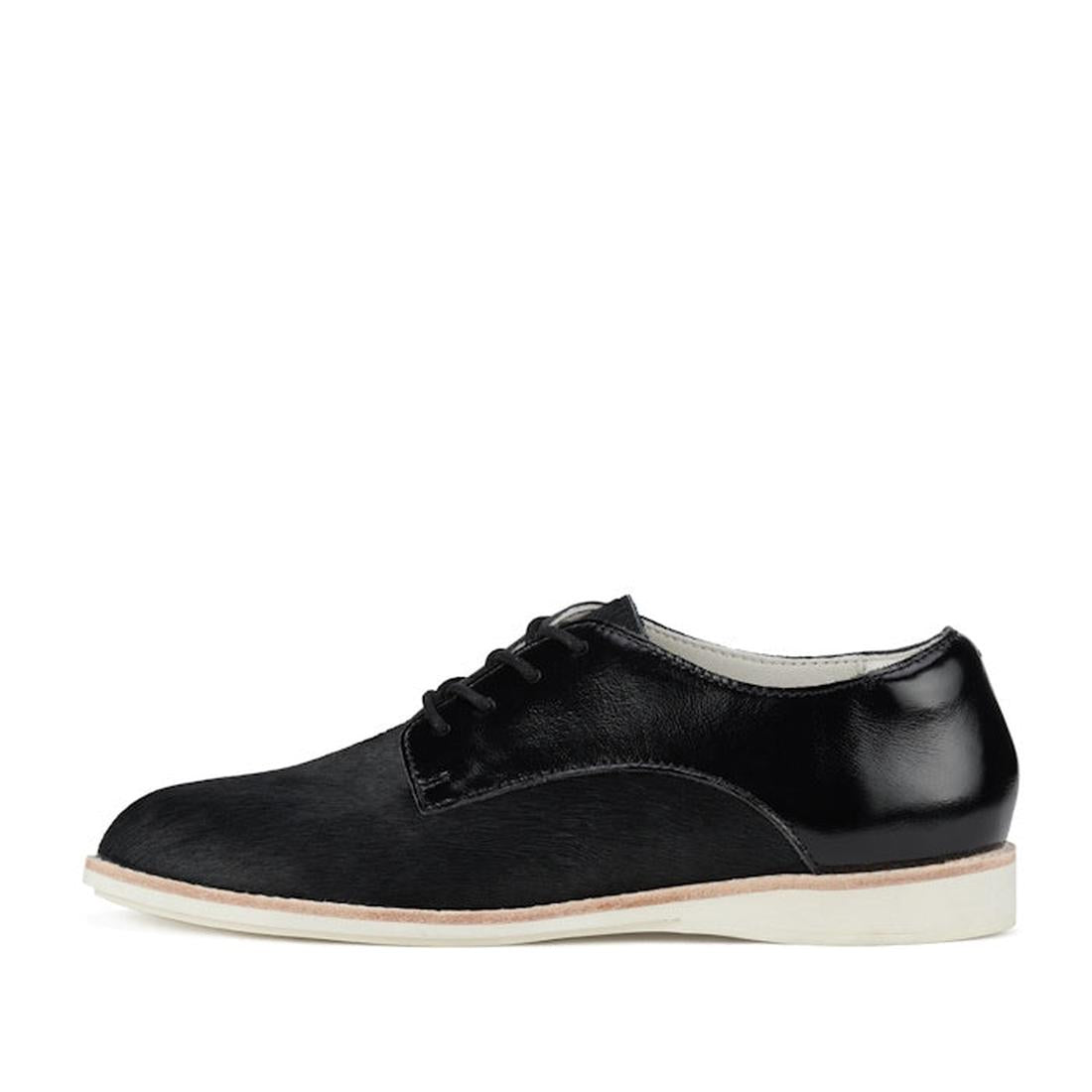 The Rollie Womens Derby Black Splice Leather Brogue Shoe offers a classic black look, comfy white anti-slip sole, and easy black laces.  ksnz, 51190, 9339554014920, 9339554054292, 9339554007458, 9339554000329, 9339554389769